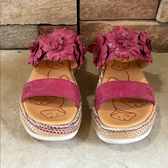 Born size 9 raspberry platform wedge leather sandals with floral design - Picture 3 of 13